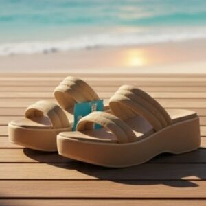 NEW! Reef Lofty Lux Hi Platform sandals Sz 9 NWT
